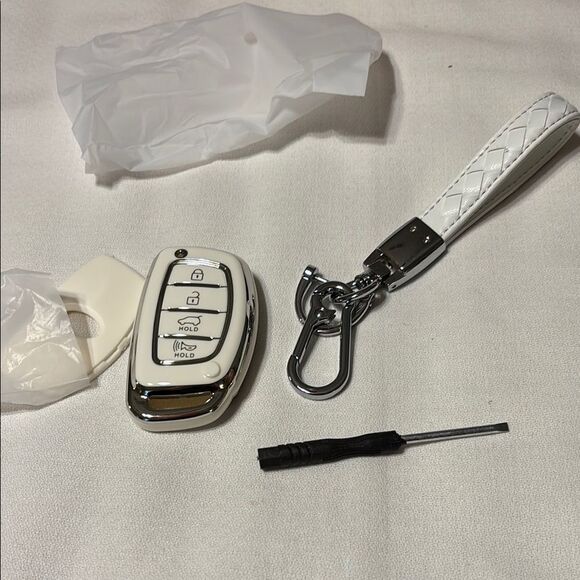 Hyundai KeyFob/lanyard key holder - Picture 1 of 3